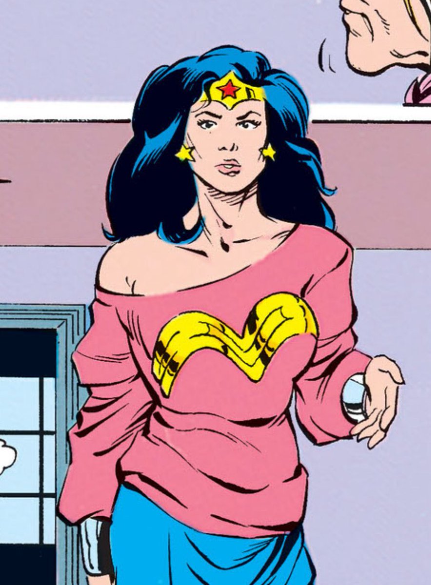xena_lvr's tweet photo. I love Diana’s Wonder Woman civies https://t.co/SlDr7ZpV3Z