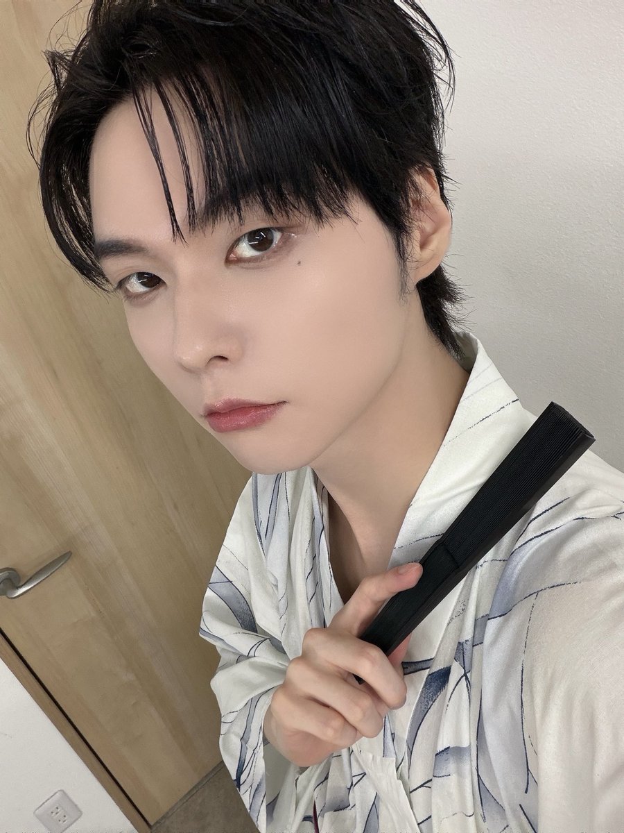 WAKER_official's tweet photo. 10월도 화이팅🤍

#WAKER #웨이커 #ウェイカー
#리오 #LEO https://t.co/T7wj5pcRY6