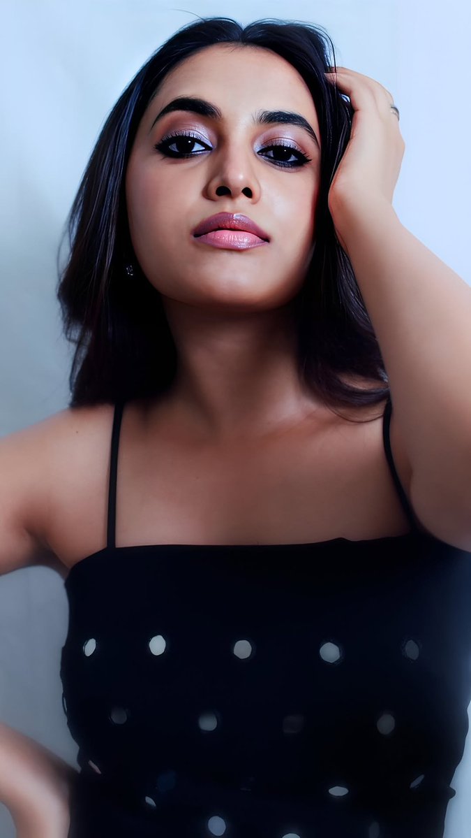 actress_worldz_'s tweet photo. In a world full of stars, she is my universe 💫
Forever in love with Priyanka Mohan 💖
#PriyankaMohan #FanLove #Obsessed #QueenVibes #SouthActress #CinemaLove #Heart #FansForever https://t.co/H9QZdddAhN