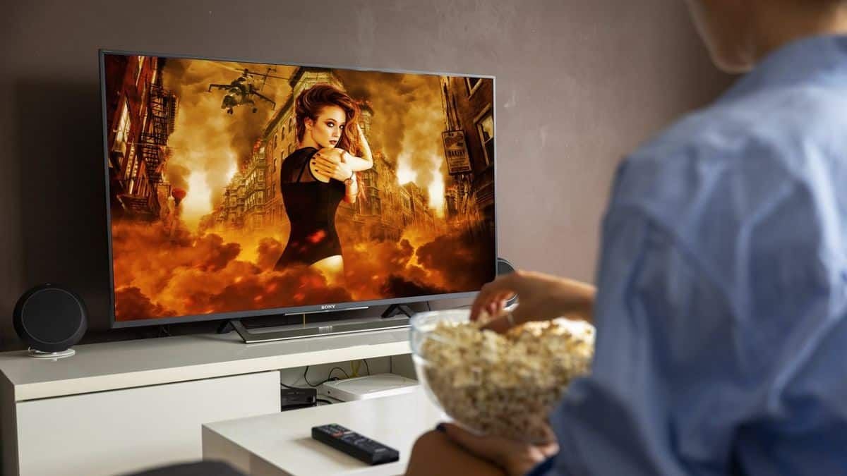 AngelaHoy's tweet photo. “How do you feel about Facebook ads claiming one can submit a story to be turned into a film?”
https://t.co/n8audiYZ58

#ScamAwareness #ScammerAlert #scammerseverywhere #writersweekly https://t.co/f4ESgmm0ni