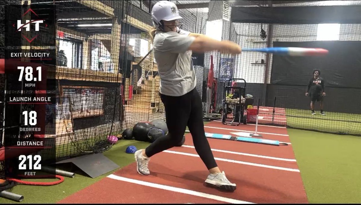 MommaCourtOli's tweet photo. So proud of @MaggieOliv5z7j She had a PR of 78.1 on her Exit Velocity last week and also finished runner up in the 8th grade girls basketball state championship. She has truly worked and matured the last 6 months! #classof2031 https://t.co/9OVG0NkNjo
