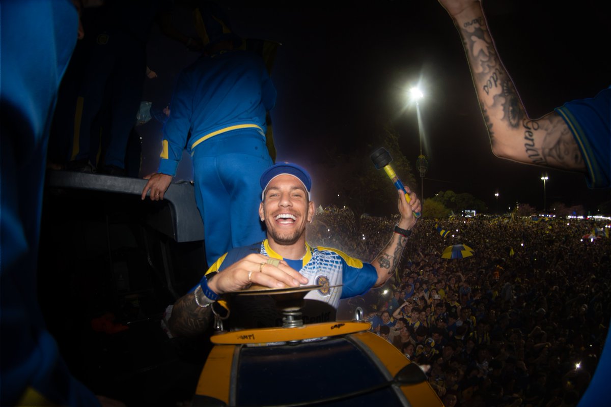 RosarioCentral's tweet photo. ROSARIO ES CENTRAL 🇺🇦 https://t.co/d9llF5zZYd