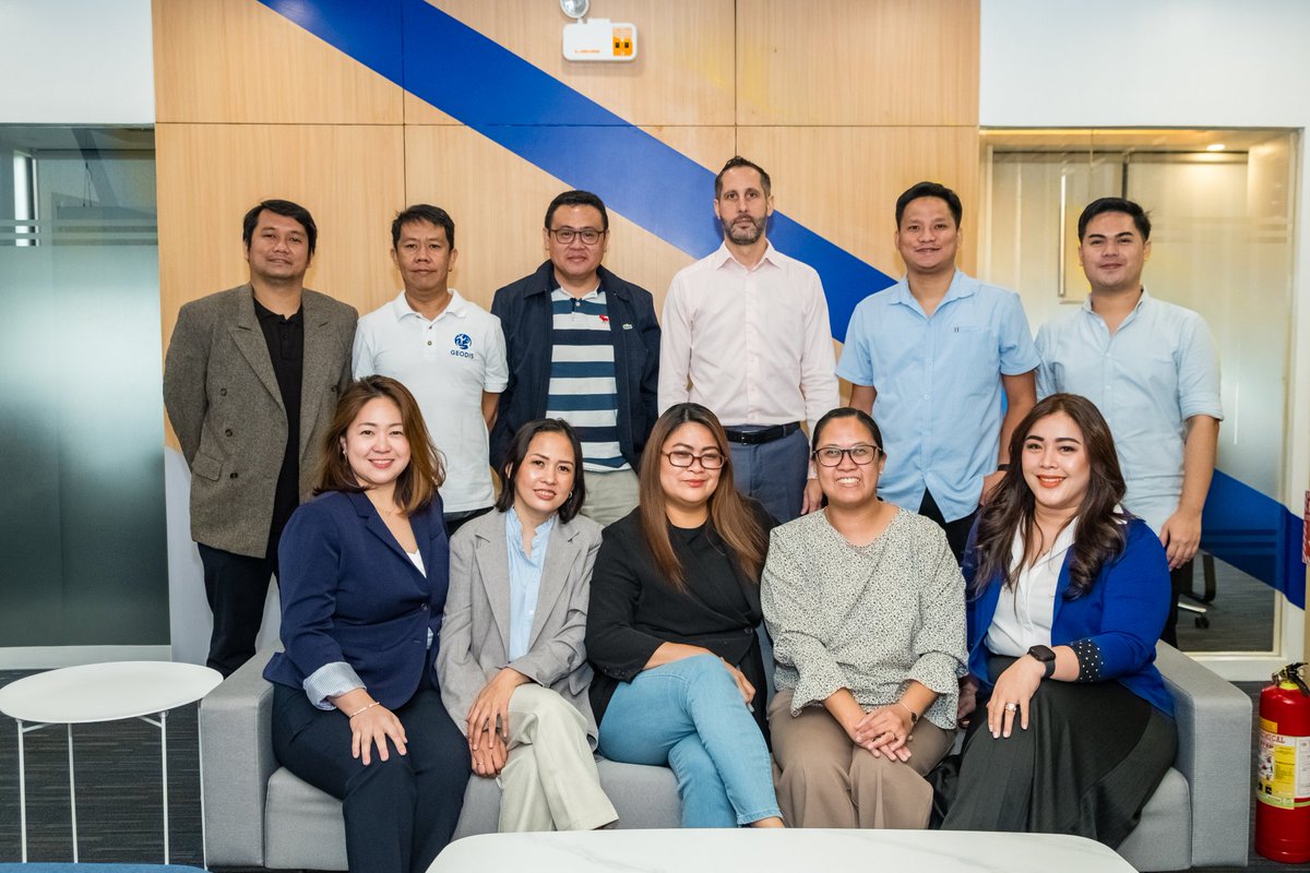 GEODIS_Group's tweet photo. GEODIS expands in the Philippines with local Freight Forwarding operations - Offering direct access to our global network and local expertise for:
➡️ Air &amp; Ocean Freight
➡️ Project Logistics
➡️ Supply Chain Management

🔗https://t.co/UvtI2U0Rax

#ABetterWaytoDeliver https://t.co/nKBULiYwHI