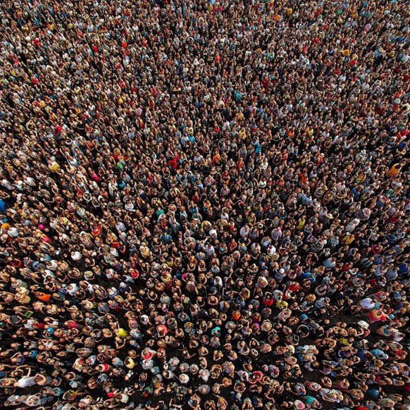 SpacedExplained's tweet photo. 🚨: Study claims Earth’s population may need to fall to 4 billion to save the planet https://t.co/C9BfL8aoUx