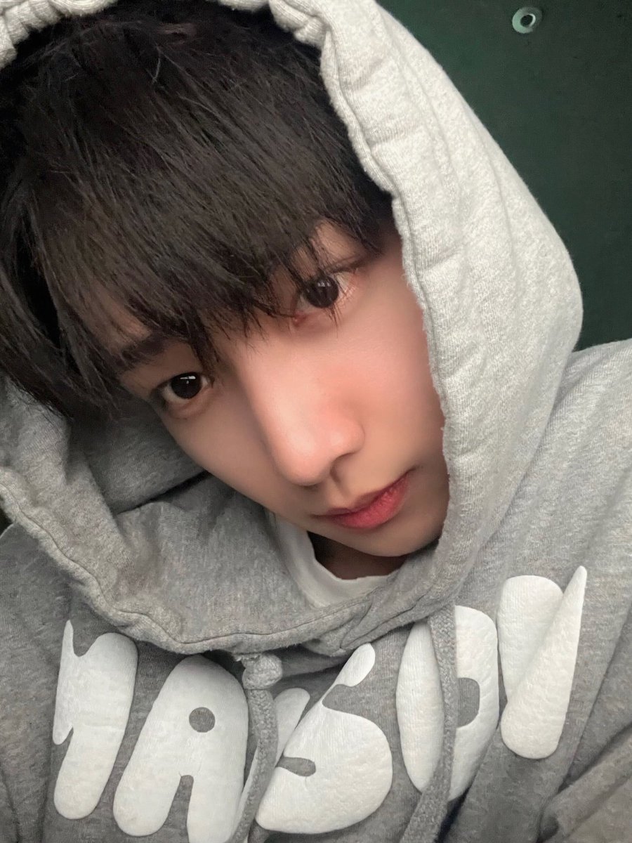 wwaazyzy's tweet photo. 보넥도 (덮머)명재현 영업합니다 https://t.co/euSLbuFuVP