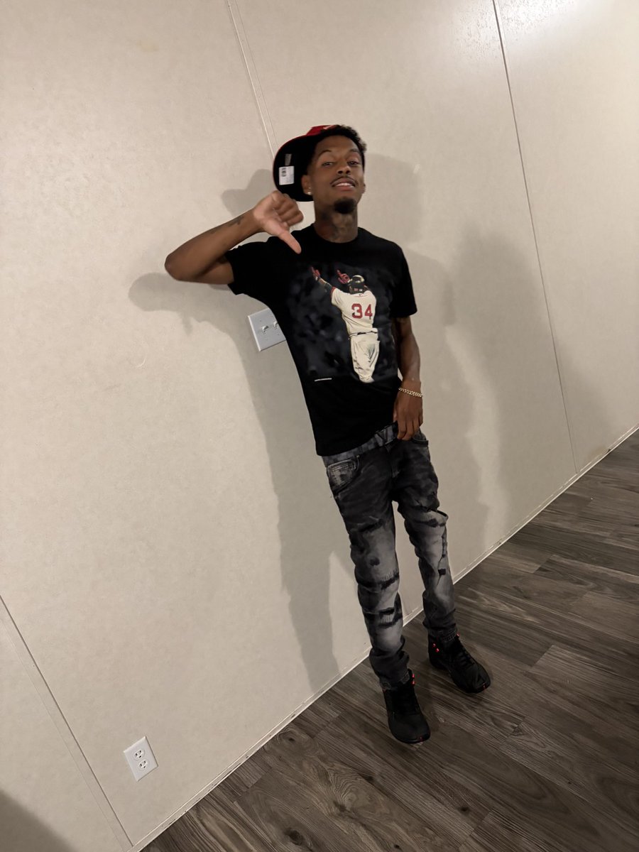 Rico3_rd's tweet photo. #fypシ゚  #fypシ゚viral  #ChillVibes https://t.co/Z5F3fKVY8q