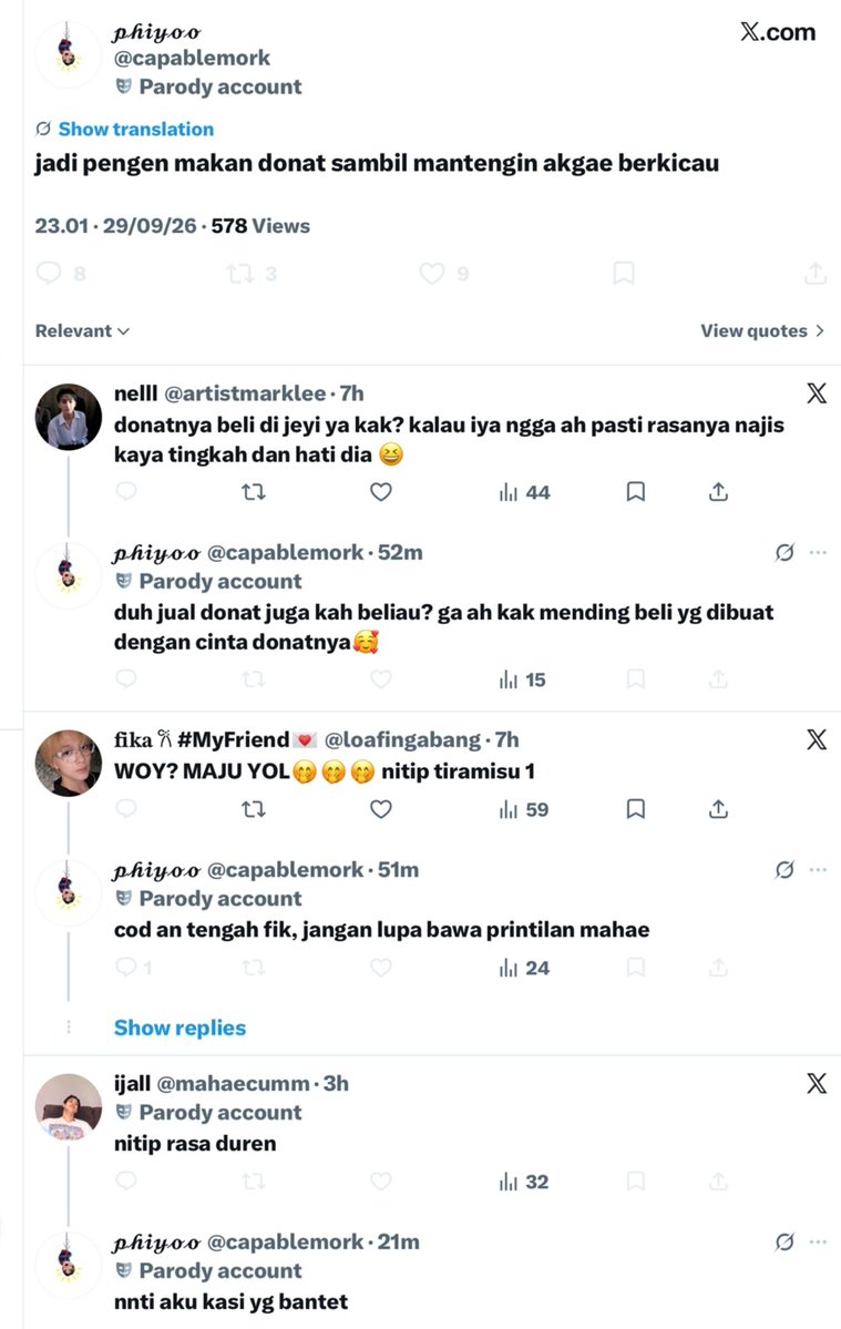 helianflower's tweet photo. Aduh kakak markf kalo kepengen banget donat ku bisa dm aja 🥹 ga perlu nyindir2 loh padahal. Segitu pengennya ya, ya ampuuuun. Makanya belajar bikin jangan cuma jago ngatain. Atau emg gini ya kelakuannya tukang bully personal? Dan jadiin kerjaan org as insult? 🙂‍↔️ https://t.co/W9nrUrWJt3
