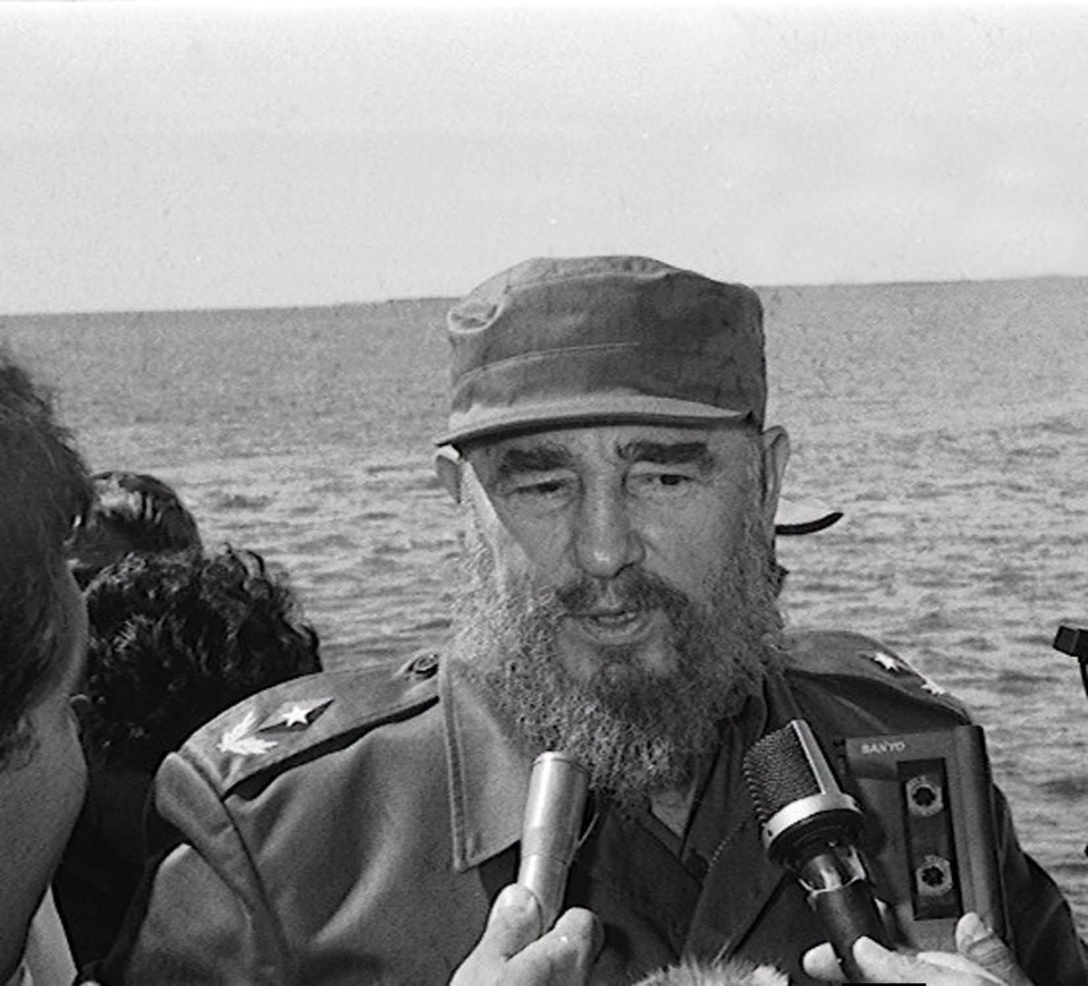 IsaelRo3971293's tweet photo. Rememoramos los villaclareños aquel 29 de septiembre de 1996, cuando el Comandante en Jefe #FidelCastro recorre el pedraplén Caibarién-Cayo Santa María.
#100AñosConFidel 
#Cuba 
#SomosContinuidad https://t.co/bpYebpMwdZ