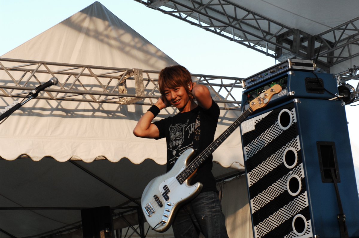 kazetorockBB's tweet photo. ハッピー・バースデー・ディア・JIRO !!! https://t.co/EQtfCZmMkZ