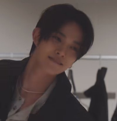 fymhee_01's tweet photo. LOWKEY OBSESSED. https://t.co/HdXDNpIEfT