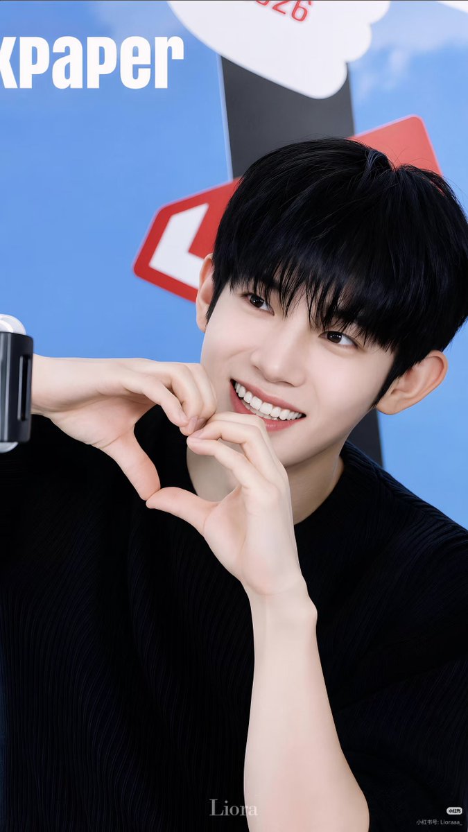 keopsw_'s tweet photo. Xinh ngoan yêu của chị đi Paris sẽ mặc gì đây. Hóng outfit quá 

PARK SIWOO IN PARIS
#PARKSIWOO
#PARKSIWOOPFWSS27 https://t.co/zsuz4YFMdQ