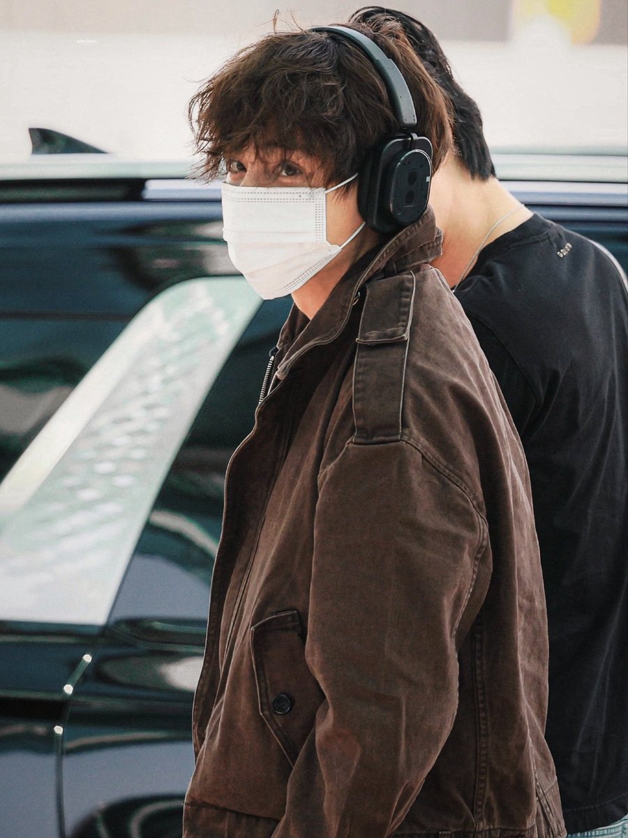 vgukace's tweet photo. someone sedate me https://t.co/5zbK9o55T2