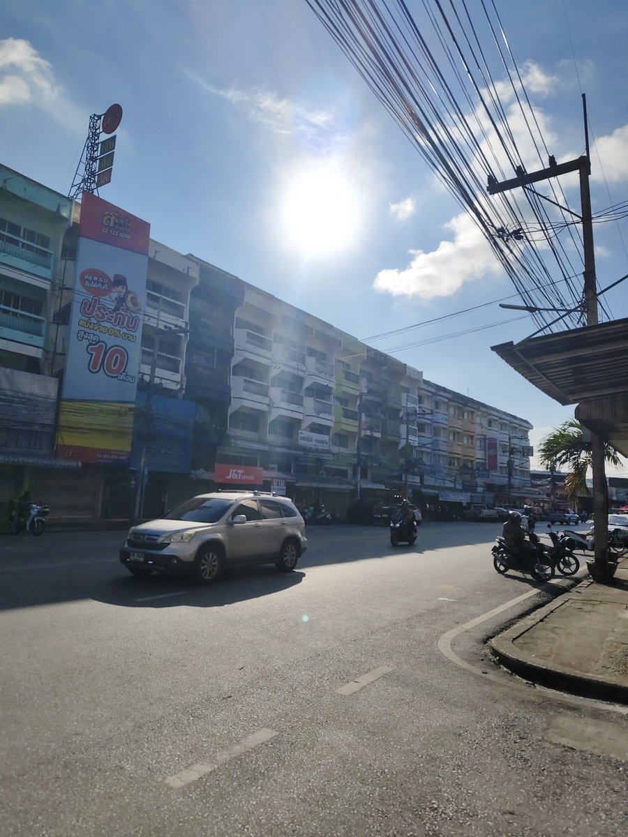 RLooktal's tweet photo. แดดดีมากวันนี้ 🌤️ https://t.co/0EI7Aat62G