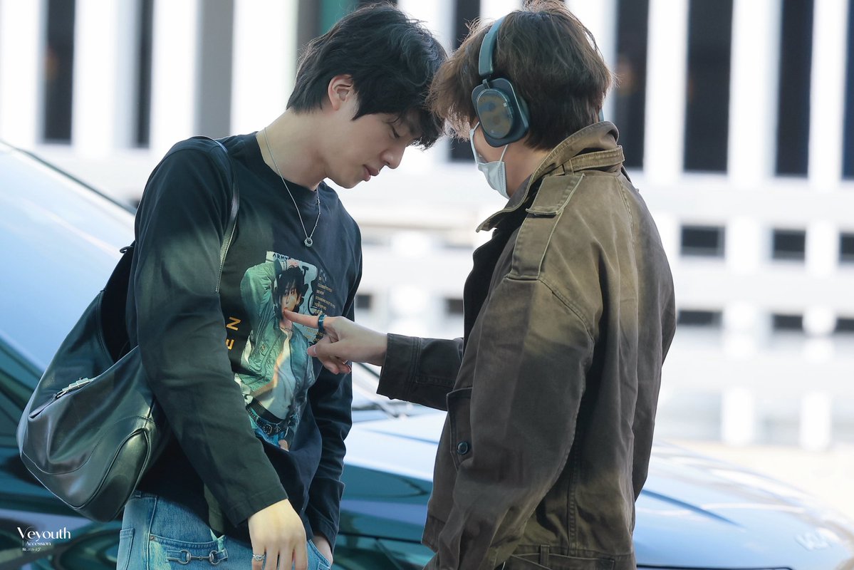 Veyouth_9592's tweet photo. 260930 ICN
 #방탄소년단 #BTS #V #뷔 #テテ #Jin #진 #ジン
@BTS_twt https://t.co/EDNSZ0dnLr