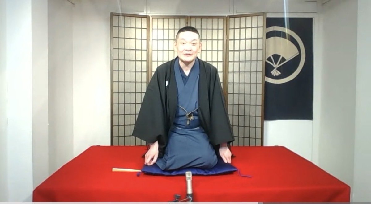 densukekokontei's tweet photo. 【蜃気楼龍玉追悼特別企画】

おかみさんに許可をいただきましてコロナ禍に開催しました配信番組「古今亭を知ってもらおう」の龍玉師匠の回を期間限定で公開いたします。〜10/31まで

古今亭を知ってもらおう vol.18 ゲスト蜃気楼龍玉　https://t.co/dJEezSdTMO

この機会にトークと絶品の「千両みかん」をご覧ください。

※6年前の動画なので投げ銭などは受け付けておりません。

#蜃気楼龍玉
