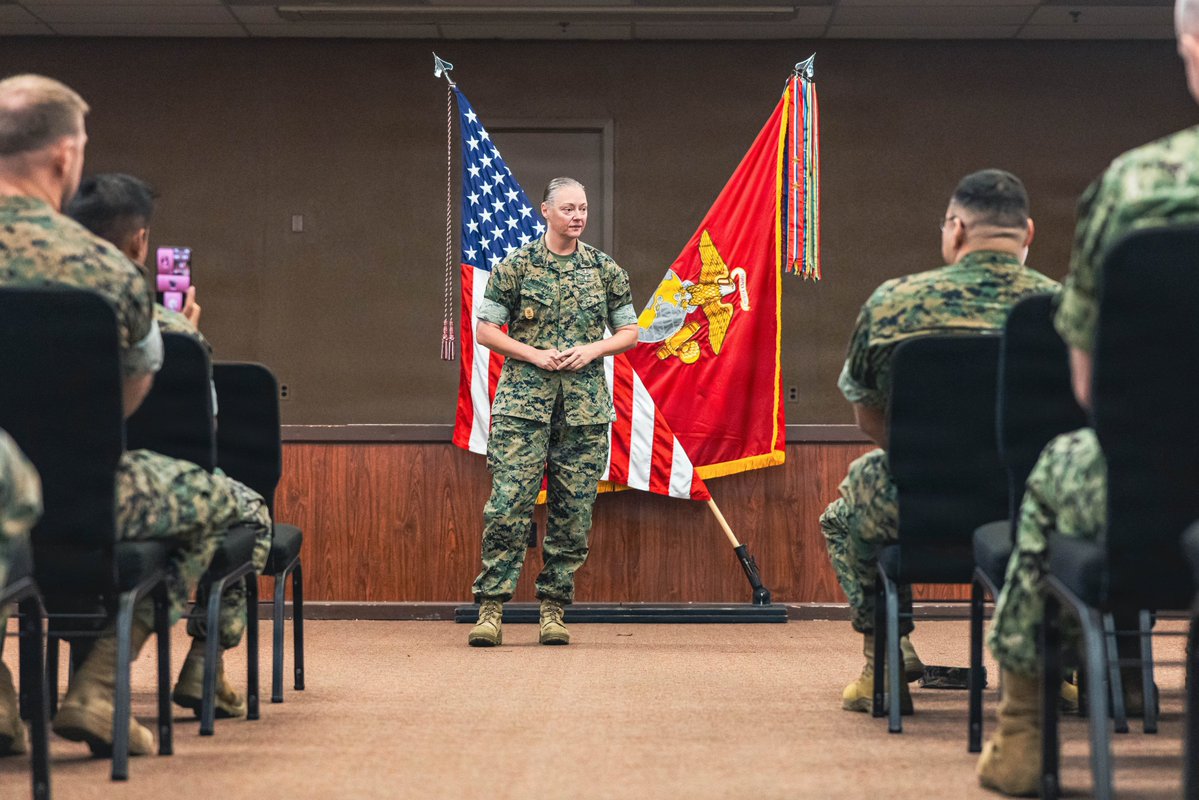 PacificMarines's tweet photo. #MARFORPAC welcomes @USNavy Command Master Chief April D. Merriman 🦅🌎⚓️
Command Master Chief Charles F. Ziervogel relinquished #command to Merriman during a change of charge #ceremony on Camp H.M. Smith, #Hawaii, Sept. 28, 2026.
📸: Lance Cpl. Roger-Junior Annoh | @USMC https://t.co/kI9l5faCvk