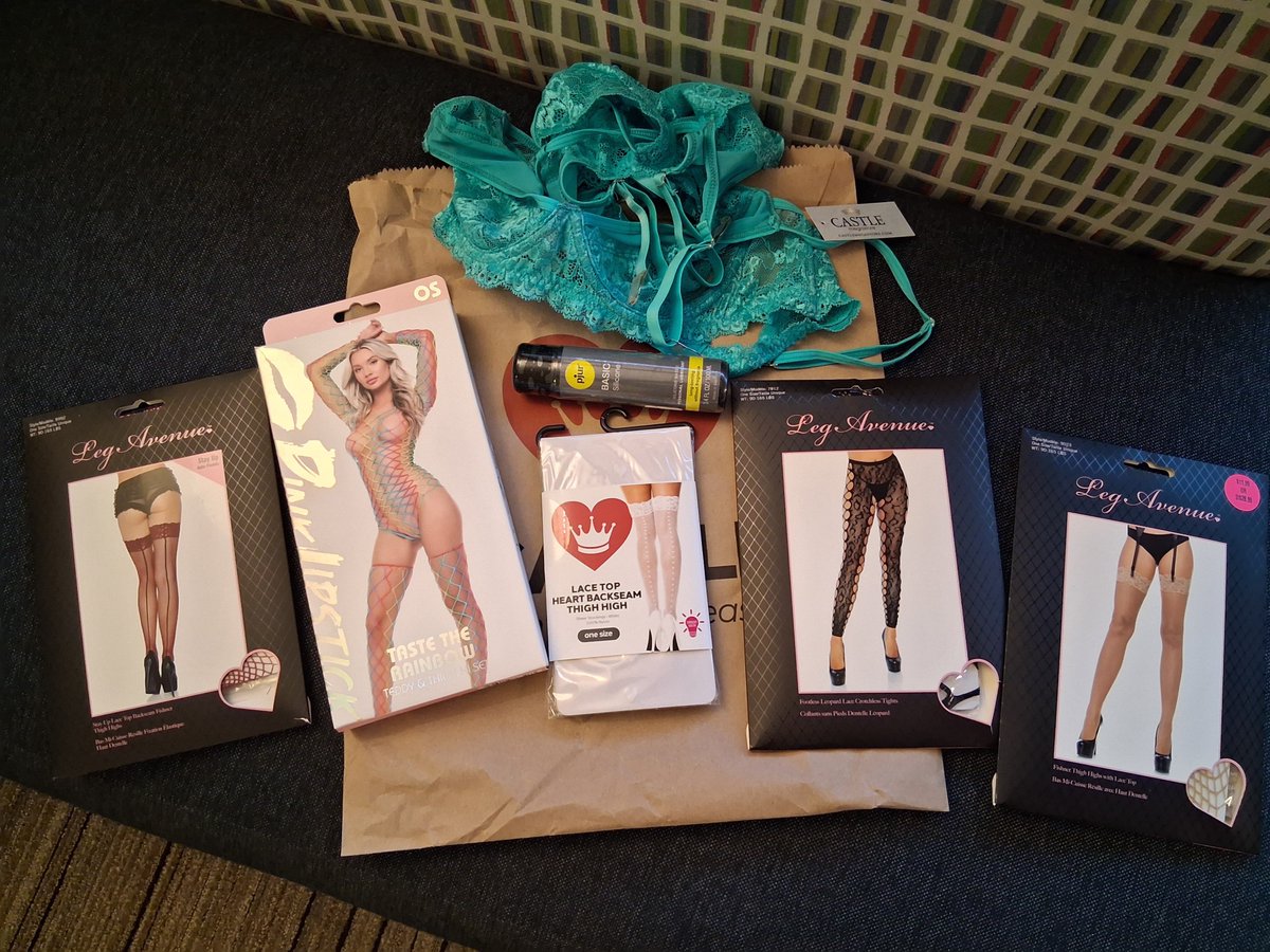 CandyMeltTG's tweet photo. #CandyChristineC3 π©·ππ¦ #CastleMegaStore Im hooked up, I walked in like a pimp, look no doubt it hard to find #Game as mine extremely hard I can stunt you with my eyes im very powerful and you can feel my presence, it can be intimidating the view of me can stun you. Ive knocked people over on view, Ive shook men of the ground coming from the side no doubt but its not aggression its professional and #StraightGame. No Im not a playa I dont have to lie to my #Hoes, its like that Candy just come back dont leave my sight Candy, Candy I love you, Im always back. #Imma #Man #CISTran #StraighFemale and that right there is alot of #Power and its felt, Citys know when I arrive, 2.9k North America Trans Rankings, That feeling you get on view online yeah it hits them in person too. Go Check it out https://t.co/Vx33IYBnsF ||| #Porn #Tran #Trans #Women #HotGirls #Pegging #Peg