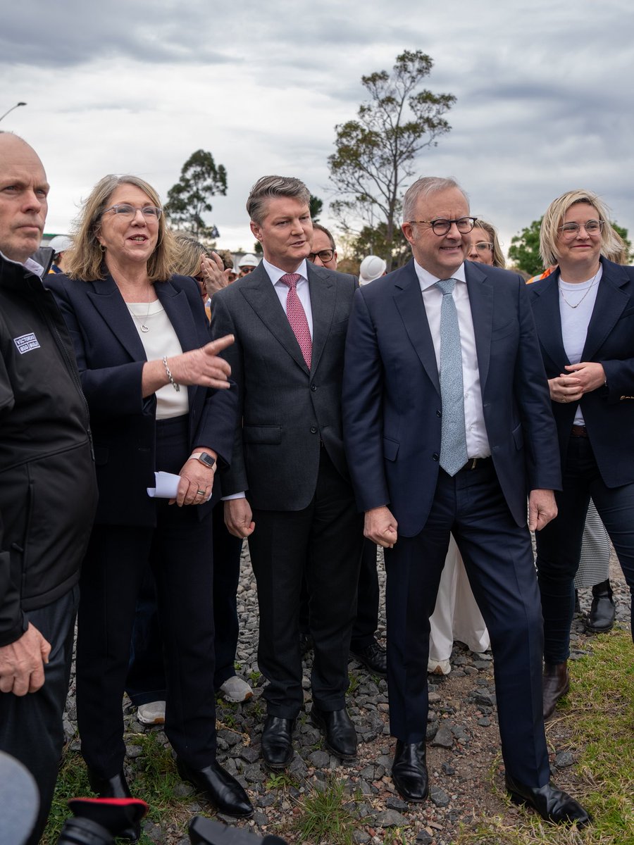 AlboMP tweet picture