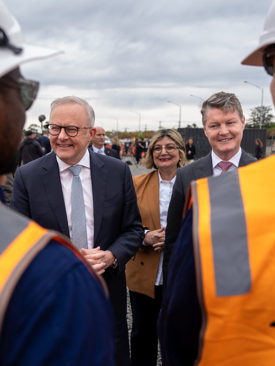 AlboMP tweet picture