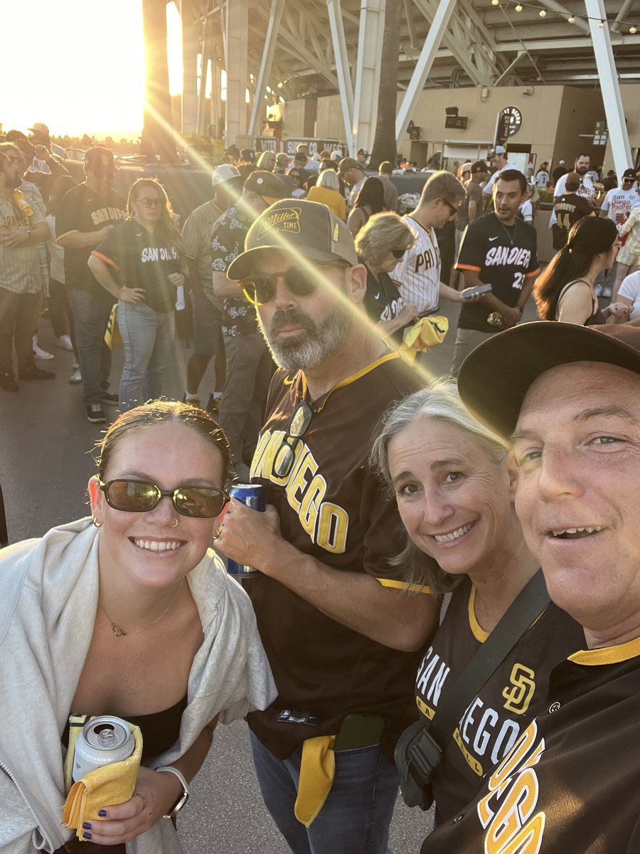 blownoutbird's tweet photo. #forthefaithful https://t.co/f2BWdcy0DI