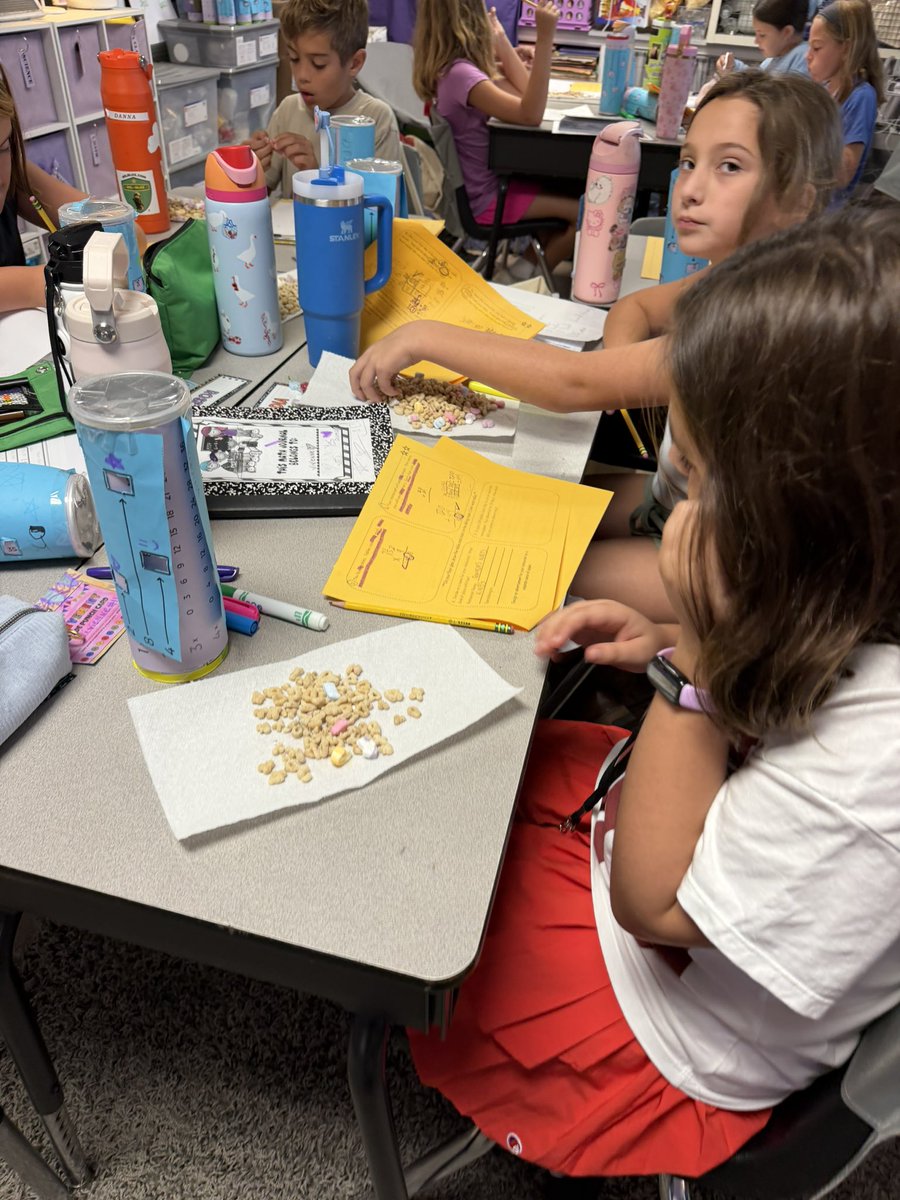 StarnesScholars's tweet photo. ✖️🪄 Day 2️⃣ of Multiplication Magic didn’t disappoint! ✖️💜🪄

We loved showing our strategies, enjoying magical deliciousness, and continuing our restaurant planning. I can’t wait to see some incredible plans! 🙌🏻

@canyoncreekrisd 
#4thgradeROCKS
#RISDDreamOn
@RISDmath https://t.co/Kjk7AleNBq