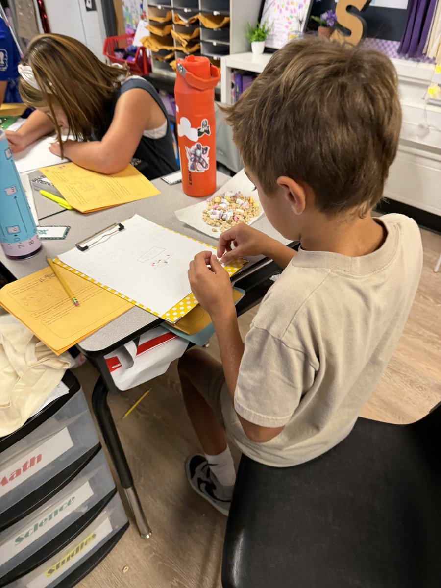 StarnesScholars's tweet photo. ✖️🪄 Day 2️⃣ of Multiplication Magic didn’t disappoint! ✖️💜🪄

We loved showing our strategies, enjoying magical deliciousness, and continuing our restaurant planning. I can’t wait to see some incredible plans! 🙌🏻

@canyoncreekrisd 
#4thgradeROCKS
#RISDDreamOn
@RISDmath https://t.co/Kjk7AleNBq