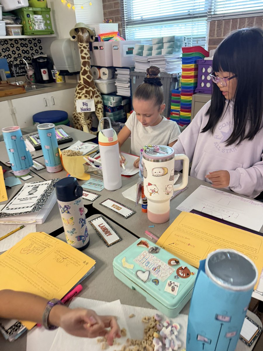 StarnesScholars's tweet photo. ✖️🪄 Day 2️⃣ of Multiplication Magic didn’t disappoint! ✖️💜🪄

We loved showing our strategies, enjoying magical deliciousness, and continuing our restaurant planning. I can’t wait to see some incredible plans! 🙌🏻

@canyoncreekrisd 
#4thgradeROCKS
#RISDDreamOn
@RISDmath https://t.co/Kjk7AleNBq