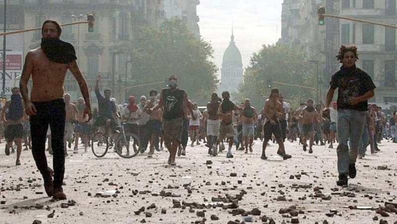 MConurbasic's tweet photo. No nos están dejando otra salida... https://t.co/o891y7Oow0