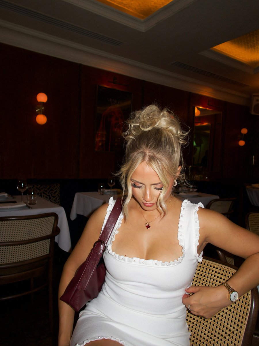 Elena0v5's tweet photo. Addictive smile💋
#USA #newpost https://t.co/CBSnrC9KWx