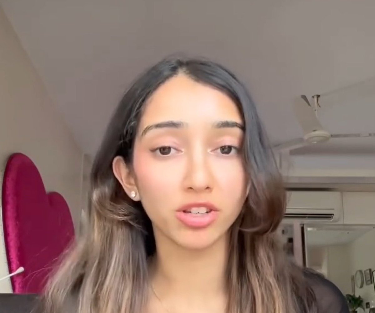 ChiefTrumpster's tweet photo. EXCLUSIVE - THE DEATH OF THE AMERICAN DREAM: A 🧵 on how foreigners embed in American institutions.

This story will expose Aashna Doshi, a foreigner on an O-1 Visa, and the history of anti-American hiring practices within Silicon Valley. 

CC: @USLaborIG @JobsNowPaper @ECA_AS https://t.co/OhzepBxihU