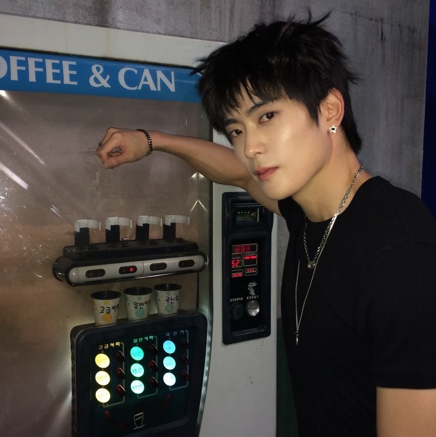 s_ckables's tweet photo. sebastian.
% looking for friends and friends to fuck.
% gym bro &amp; radiant #XXX asia.
% not new, just starting over.

like for a dm. rt to help me out. https://t.co/RTmFRY0u51