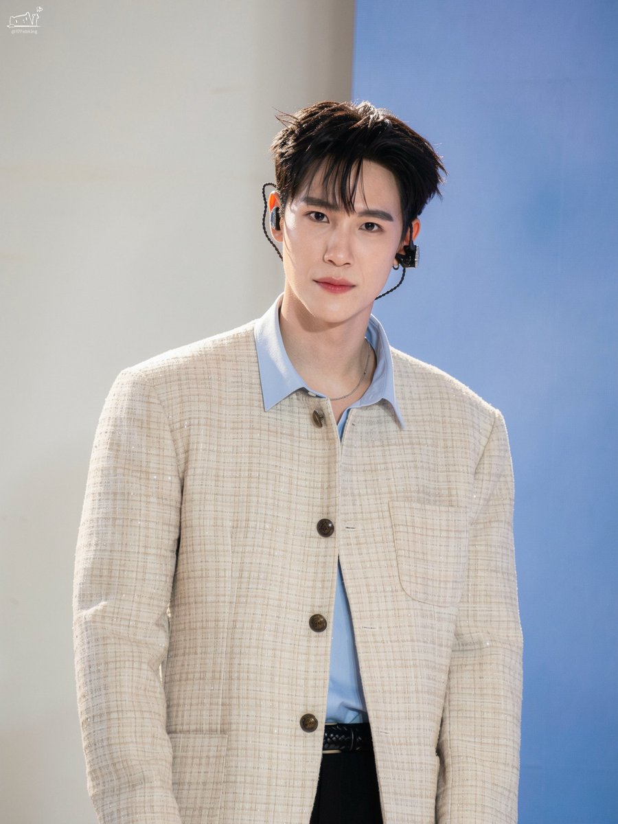 17Febking's tweet photo. ชัดเจนในเลนส์เรา 📸

⋅♡ ₊  #junniorrs ⋅♡ ₊ https://t.co/koNoCQ4OSQ