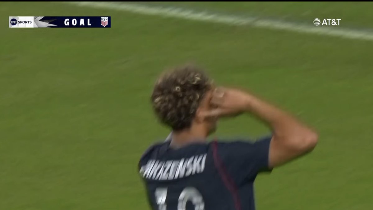 usmntonly's tweet photo. JULIAN HALL EQUALIZES FOR THE USMNT!!!

BEAUTIFUL HEADER. https://t.co/i939u1CNBF