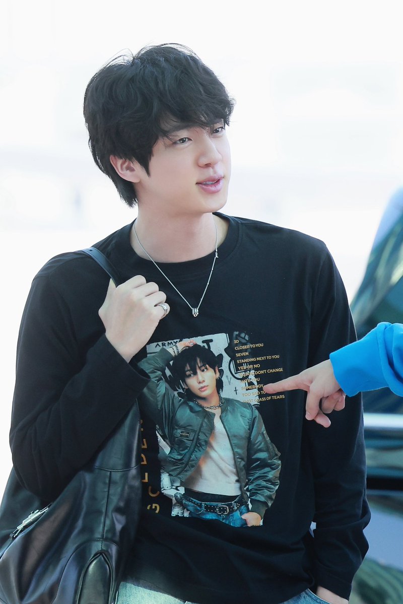 Veyouth_9592's tweet photo. 260930 ICN

#방탄소년단 #BTS #진 #Jin #ジン
@BTS_twt https://t.co/23vaAVvxe0