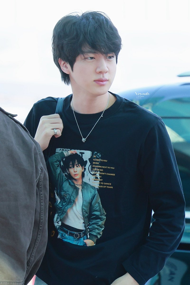 Veyouth_9592's tweet photo. 260930 ICN

#방탄소년단 #BTS #진 #Jin #ジン
@BTS_twt https://t.co/23vaAVvxe0