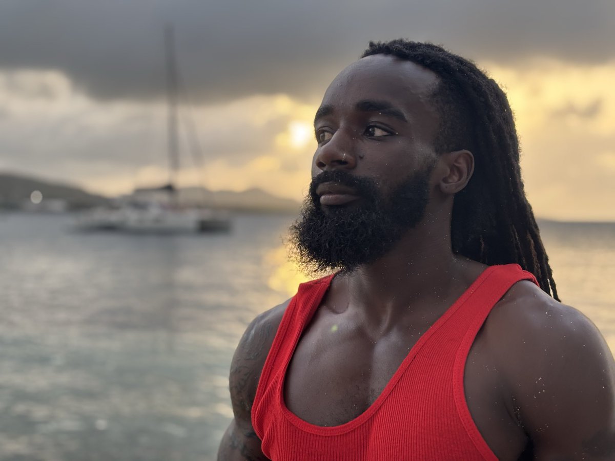 joeboxer62's tweet photo. Currently accepting applications for a sugar momma. 😌

Requirements:
Good energy, grown-woman confidence, a sense of humor, and a soft spot for handsome artists with expensive taste.

Serious inquiries only. 😂✨ https://t.co/6NbjVCFYFW