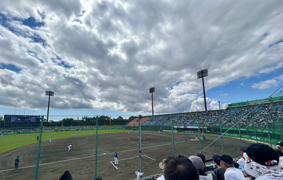 MS_Corp_salesD's tweet photo. おはようございます。
ただ今の東京の天気は曇り☁

先週名古屋に行っていた際に
アジア大会にて野球観戦をしてきました！
（暑かった🥵）

社会人野球独特の応援を間近に見られ
日本も快勝！🇯🇵
銀メダルおめでとうの気持ちです🥈

#企業公式が毎朝地元の天気を言い合う 
#企業公式秋のフォロー祭り https://t.co/CEqElNId2Q