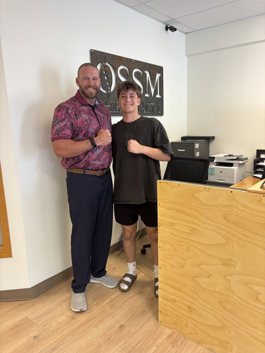 HSports16421's tweet photo. Up early this morning getting some extra work in with @CoachSintim then headed over to OSSM Chiropractic with Dr. Jake to stay on top of recovery and keep the body right. Consistent work, preparation, and recovery. 💪🏽
#DungeonFamily @SixZeroAcademy @WyoFBRecruiting @JamoBrown_ @JaySawvel @CoachBHen @CoachNickNissen @coachsamcasey_ @BrownU_Football @NDSUfootball @SDCoyotesFB @Austin_Maus @AF_Football @ArmyWP_Football