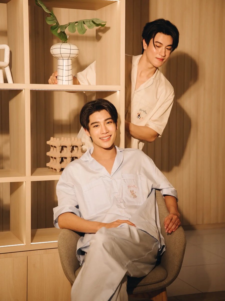 INN__OFFICIAL's tweet photo. @innjakkrasin @Ongsacelcius1 (🔔) IG Post : sliptosleep update || 29.09.2026《2/3》
🔗 https://t.co/3MoZV4tD3e
💭 Your @innjakkrasin & @Ongsacelcius1 matching-PJs moment. 💕🐶🌙🐇
#Sliptosleep
#TheOriginalBralessPJs
#innjkrsn #Sliptodachshundandrabbit https://t.co/VnTDkDDqkq