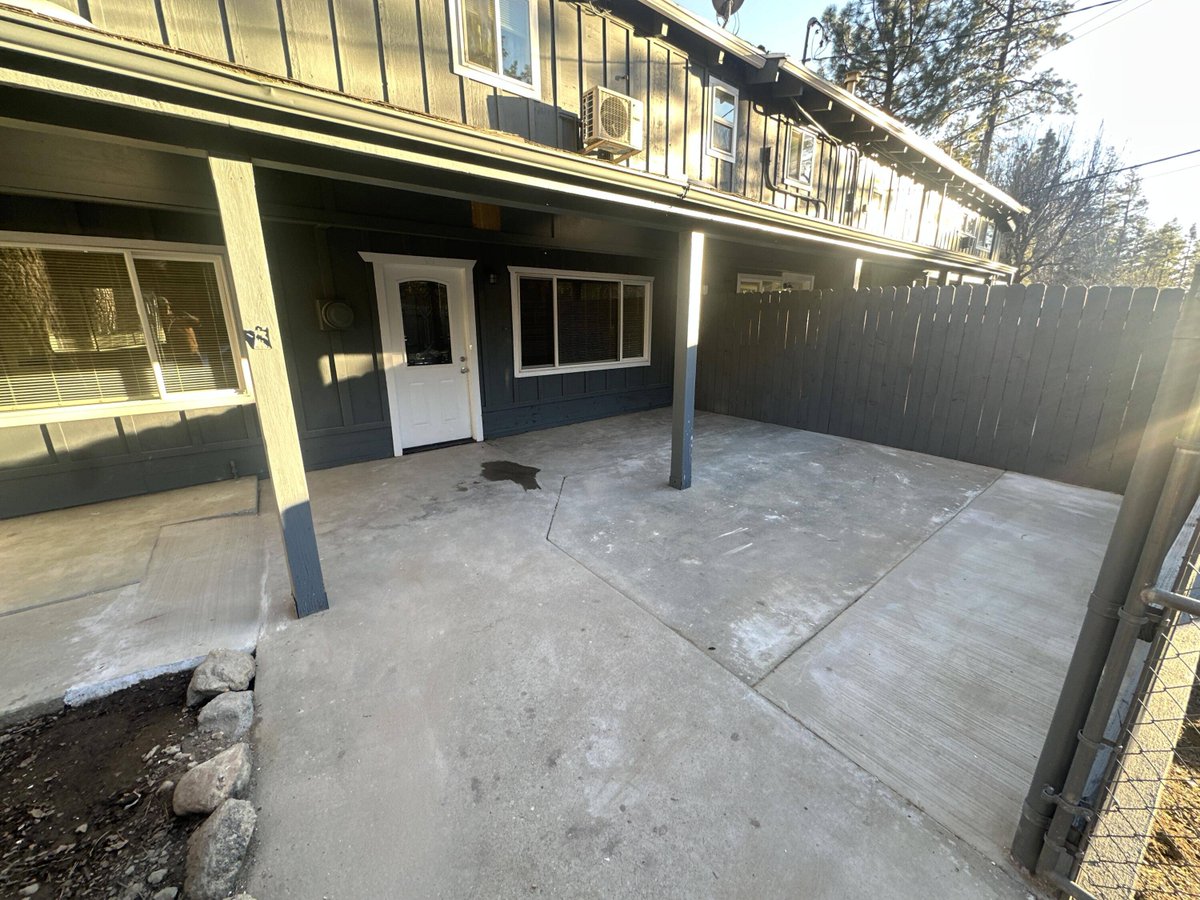 astewartidy's tweet photo. Under contract: 26345 California 243 #G, Idyllwild, CA 92549. 1-bed lease with a front patio. $1,500.
https://t.co/OebL4p5FLK https://t.co/aw4XUtNLgD