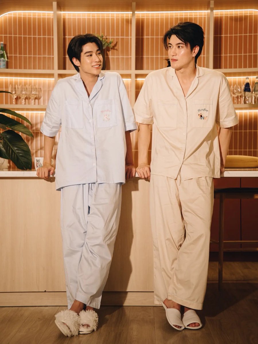INN__OFFICIAL's tweet photo. @innjakkrasin @Ongsacelcius1 (🔔) IG Post : sliptosleep update || 29.09.2026《3/3》
🔗 https://t.co/3MoZV4tD3e
💭 Your @innjakkrasin & @Ongsacelcius1 matching-PJs moment. 💕🐶🌙🐇
#Sliptosleep
#TheOriginalBralessPJs
#innjkrsn #Sliptodachshundandrabbit https://t.co/lTrIcP4u4C