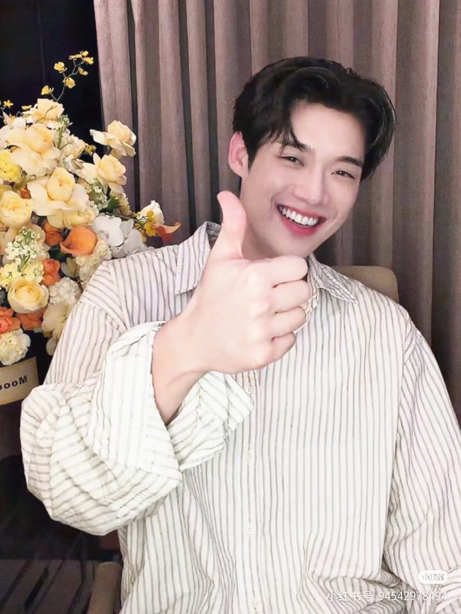 518yoonsikjasjh's tweet photo. Looking forward to my brother's performance at Paris Fashion Week*^O^*

KIM YOON SIK PARIS FASHION WEEK

#KIMYOONSIKPFWSS27
#YOONSIKINPARIS https://t.co/gtju0eiHBr