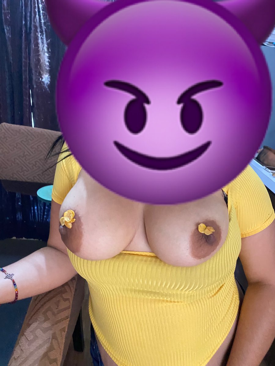 YoussefYNaty's tweet photo. Wata quieren cereal
#MartesDeEnseñarLasTetas 
#curvy https://t.co/SVQkKhisGL