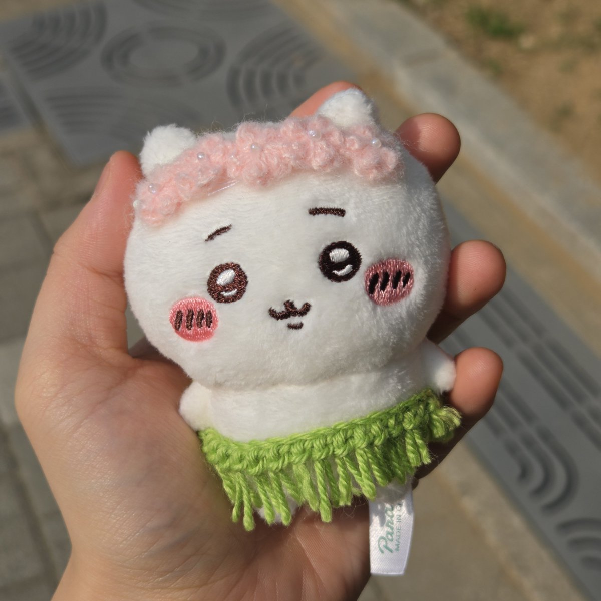 crochet_hanu's tweet photo. 연두색 실을 안가져와서 치이카와에게 양보 해줌 
사진 안보고 떴더니 꽃잎이 5개가 되었다.... https://t.co/eIzFdOBCJ8