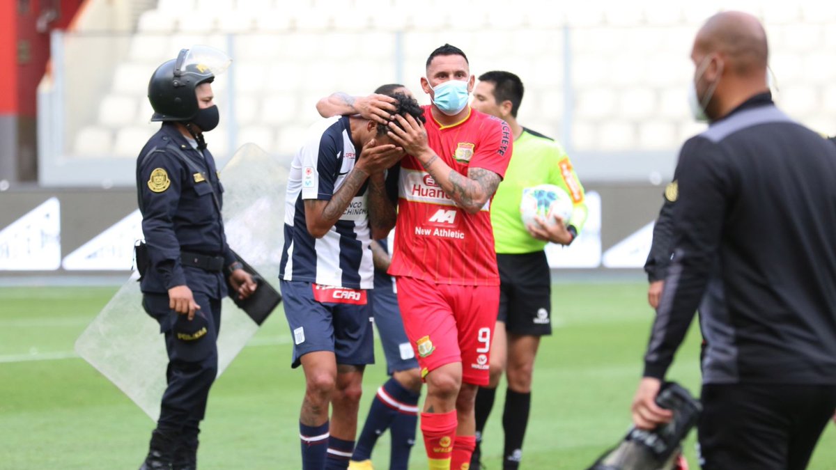 Elsanto0708's tweet photo. @LuisG1428995 @guedismoAL_01 @CLMerlo @tribuna_ftbl 🤭 https://t.co/FpvLuRNqFt