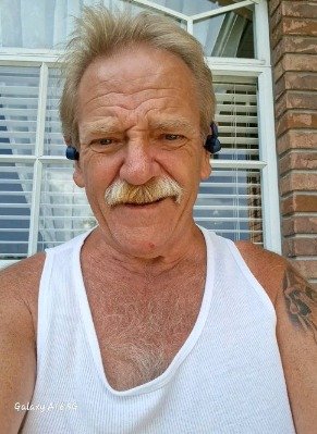 TinnaPnt84's tweet photo. I'm bored,can I pay $100 for videos? https://t.co/5koqjzjQ8L