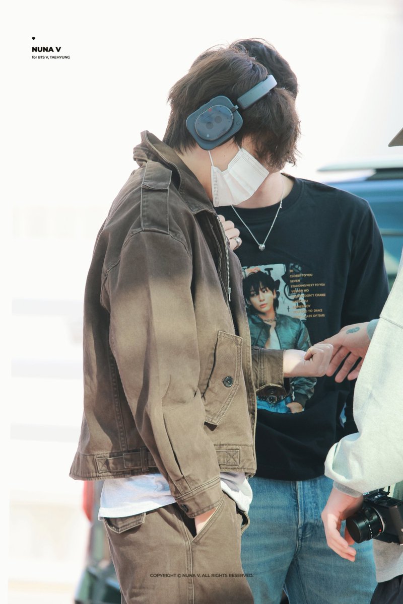 _nuna_V's tweet photo. 260930 #태형 #뷔 #TAEHYUNG #V https://t.co/KZTlBmAtEo