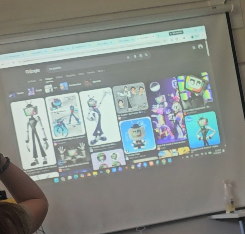 priestbunn's tweet photo. Yall this is the best day Eva. My teacher pulled up mr puzzles on the projector wanting to know who he is and we got to yap about mr puzzles. This was during lecture mind you LMAO now the teacher knows I like Mr puzzles. #mrpuzzles #mrpuzzlessmg4 https://t.co/BhS8oRYaSK
