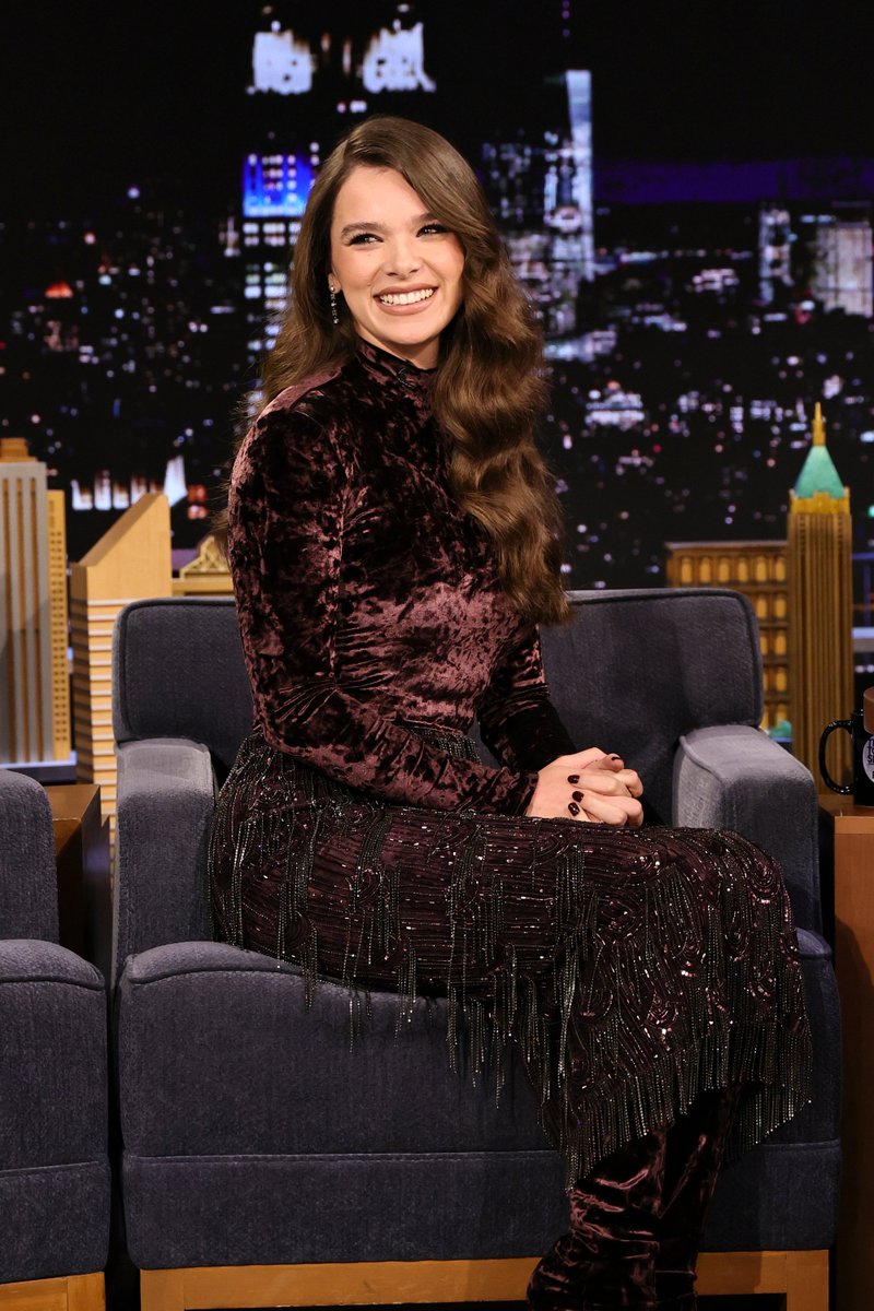 FallonTonight's tweet photo. .@HaileeSteinfeld is in Studio 6B to talk her new movie Hexed tonight! #FallonTonight https://t.co/hZnEPEJSKV