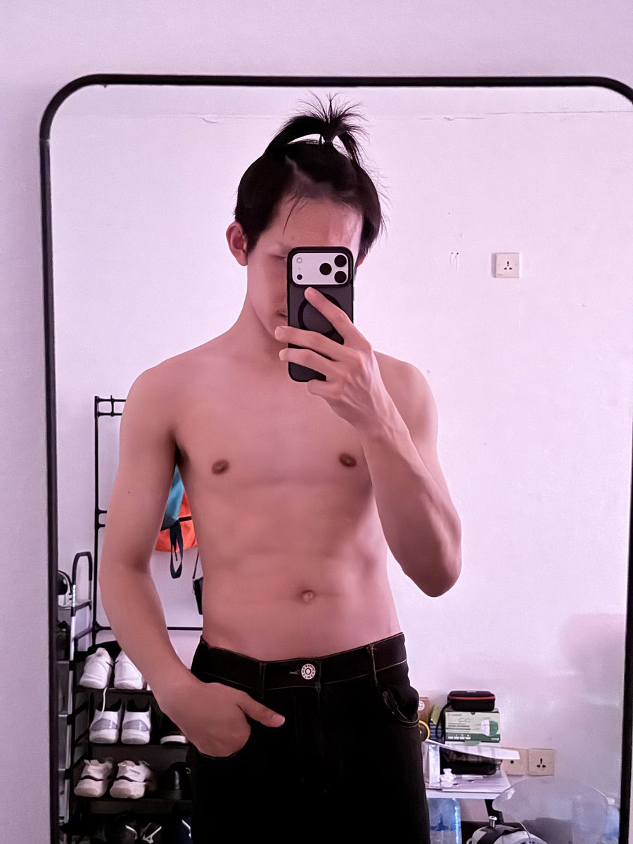 sknpyk's tweet photo. เมื่อไหร่จะวันศุกร์  😪

#ปลวกแดง #บ่อวิน #มาบยางพร https://t.co/azXcf1QclJ